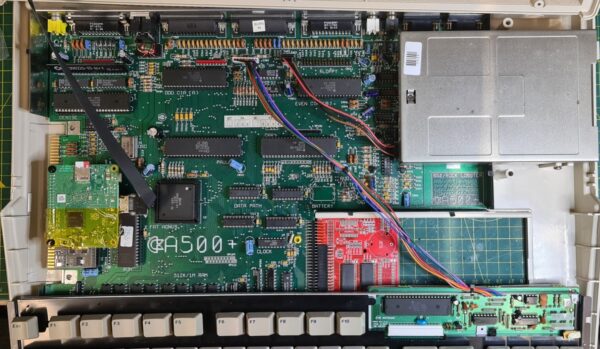 Amiga 500Plus-038970-8