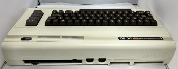 Commodore Vic20-182564-2